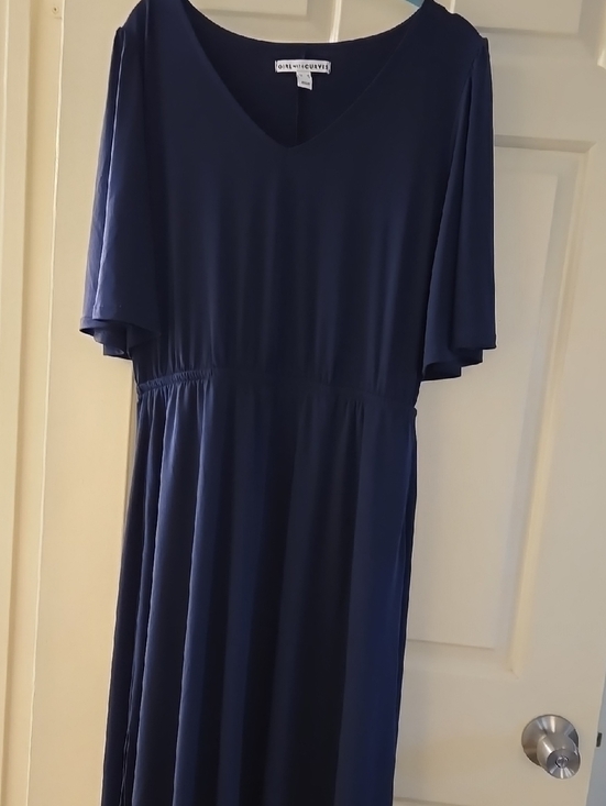 Girl With Curves Dresses & Skirts - Girl With Curves Navy V-Neck Midi Dress with Flutter Sleeves